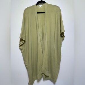 Lululemon | Merino Wool Short Sleeve Wrap in Dew Green | Relaxed Fit M/L